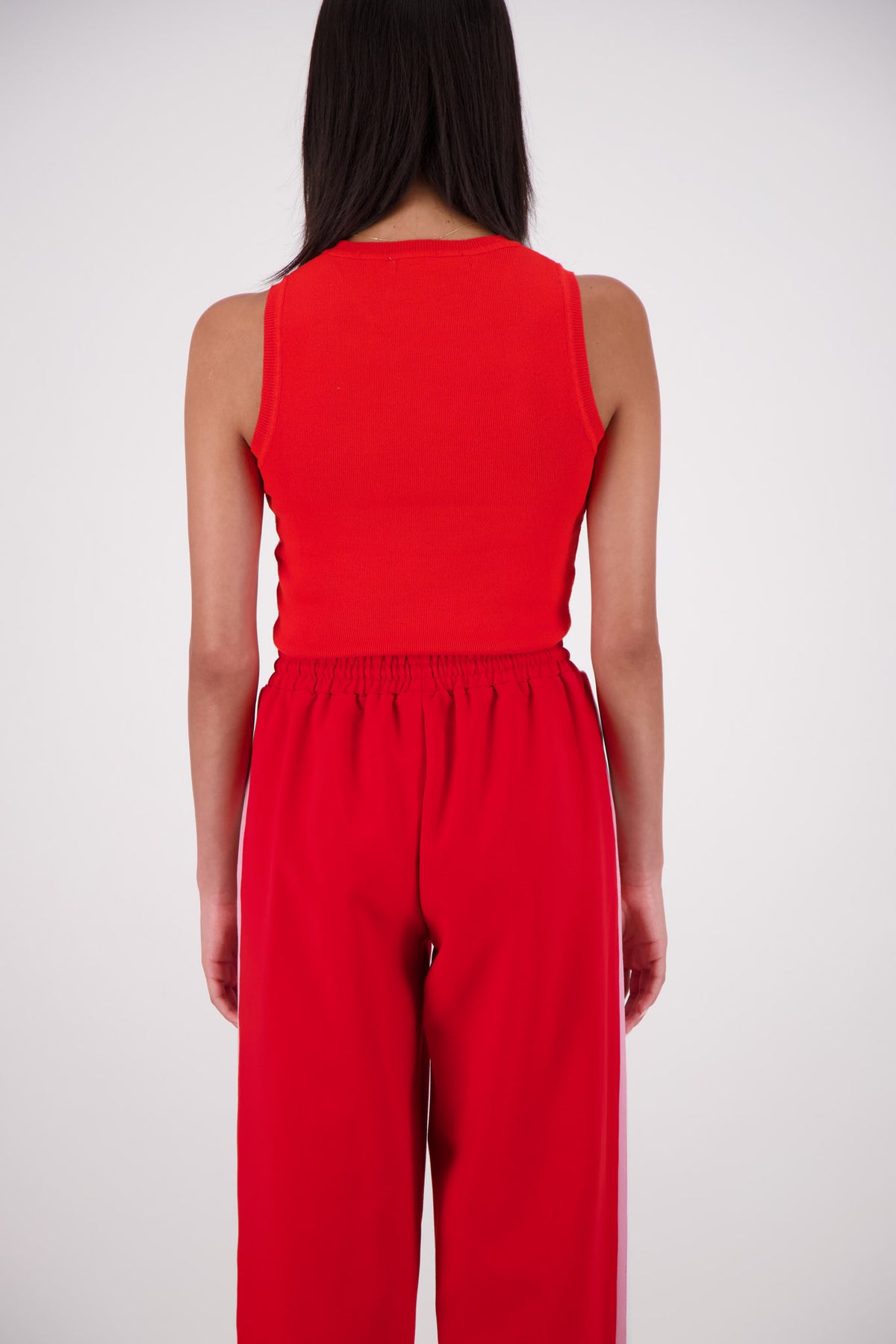 Barcelona Cropped Crew Neck Knit Tank Red
